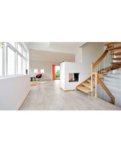 Excel 4V Range Polar Oak AC4 Laminate Flooring -  8mm x 193mm x 1380mm - Pack covers 2.131m2