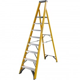 YOUNGMAN 8 Tread Swing Back Fibreglass Step Ladder | S400